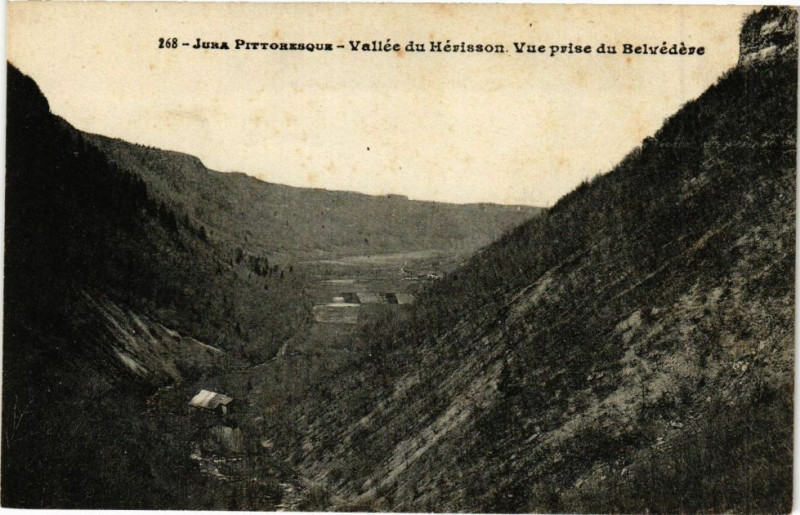 Carte postale ancienne Vallée du Herisson - Vue prise du Belvedere