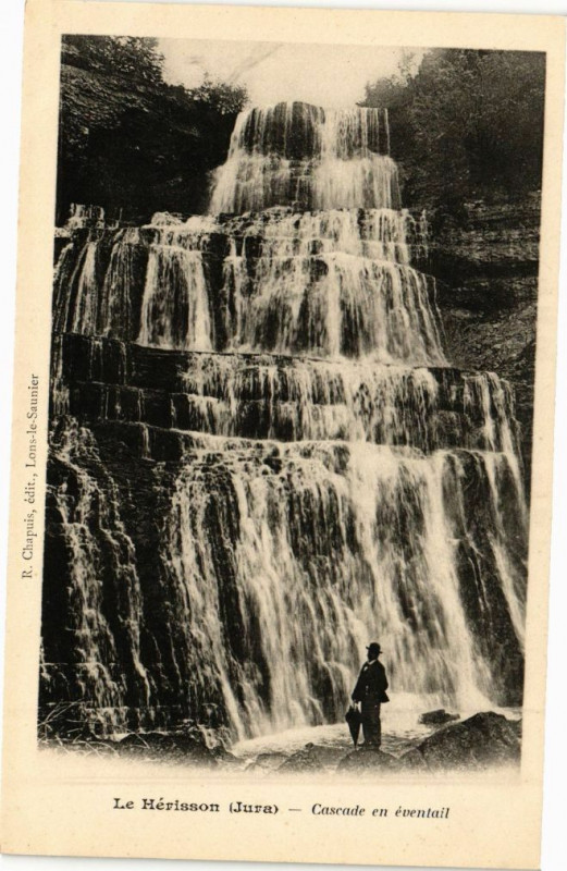 Carte postale ancienne Le Herisson - Cascade en eventail