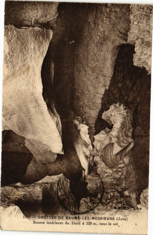 Carte postale ancienne Grotte de Baume-les-Messieurs - Source du Dard à Baume-les-Messieurs