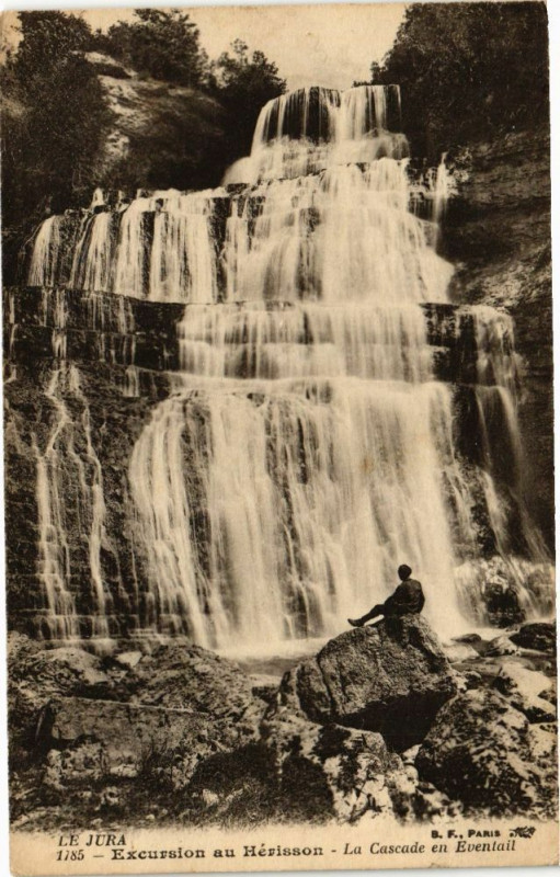 Carte postale ancienne Excursion au Herisson - Cascade en eventail