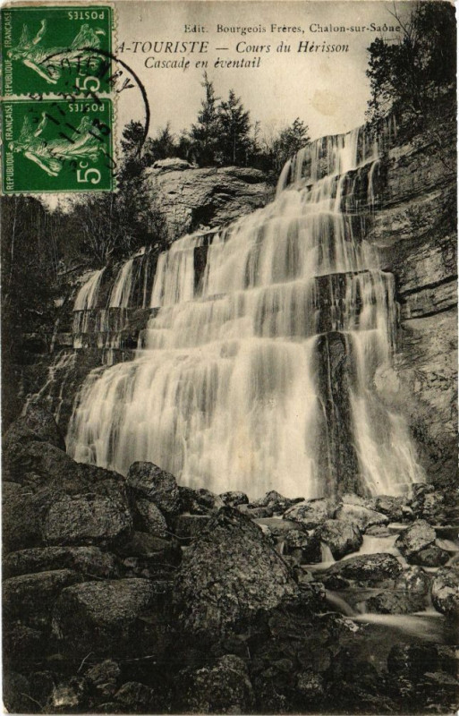 Carte postale ancienne Cours du Herisson - Cascade en eventail à Our