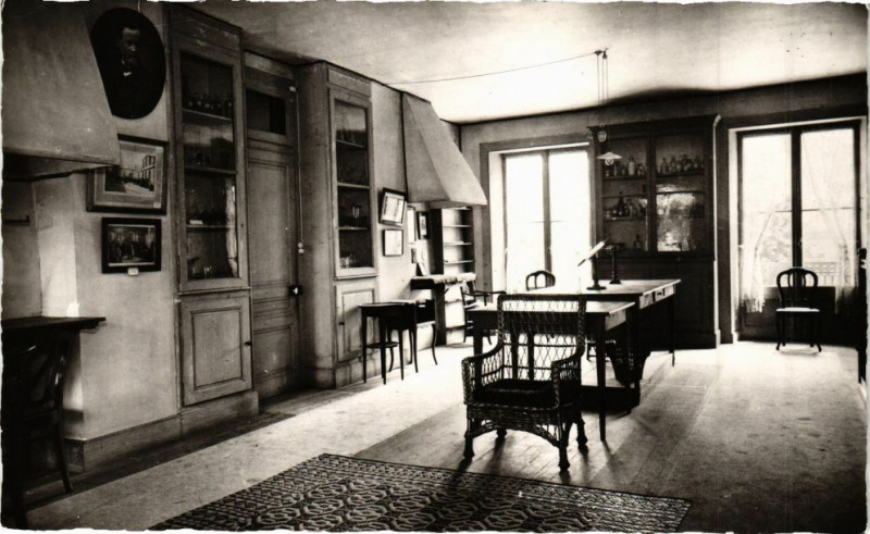 Carte postale ancienne Arbois - Maison Paternelle de Pasteur Le Laboratoire à Arbois