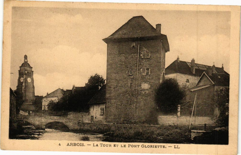Carte postale ancienne Arbois - La Tour et le Pont Gloriette à Arbois