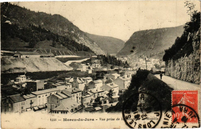 Carte postale ancienne Morez - Vue prise de l'autoroute de la Mouille