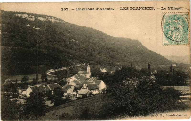 Carte postale ancienne Les Planches - Le Vilage