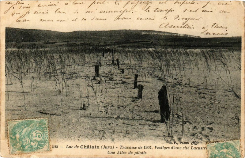 Carte postale ancienne Lac de Chalin - Travaux de 1904 Une allée de pilotis