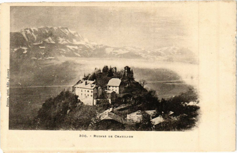 Carte postale ancienne Ruines de Chatilion