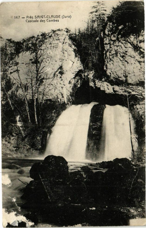 Carte postale ancienne Saint-Claude - Cascade des Combes à Saint-Claude