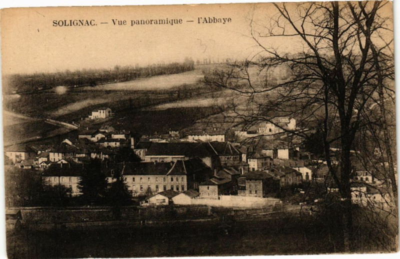 Carte postale ancienne Solignac - l'Abbaye Vue panoramique