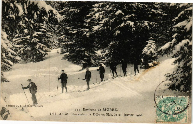 Carte postale ancienne Env. de Morez - Descendant la Dole en Skis à Dole