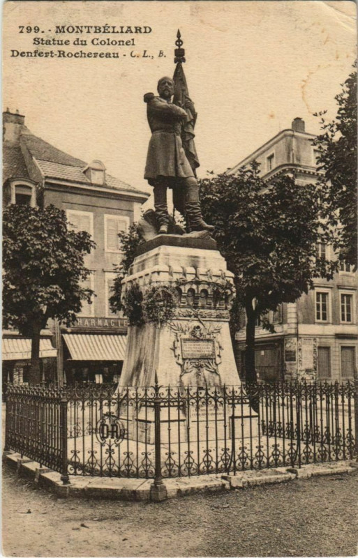Carte postale ancienne Montbeliard Statue Colonel Denfert France à Montbéliard