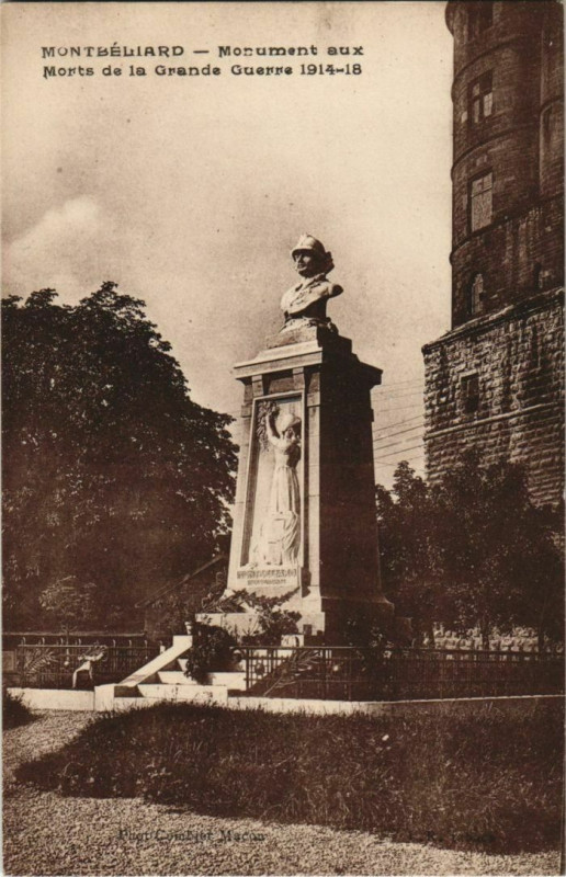 Carte postale ancienne Montbeliard Monument aux Morts de la Grande Guerre France à Montbéliard