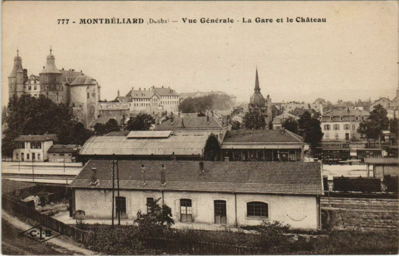 Carte postale ancienne Montbeliard vue generale ,La Gare et le Chateau France à Montbéliard