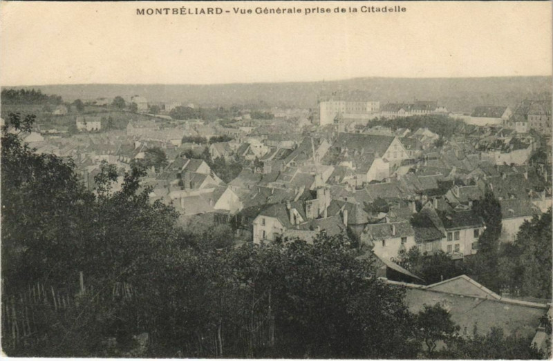 Carte postale ancienne Montbeliard Allan et le Chateau France à Montbéliard