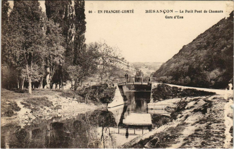 Carte postale ancienne Besancon Le Petit Pont de Chamars France à Besançon