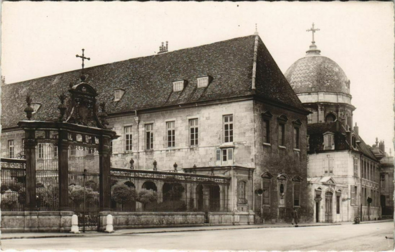 Carte postale ancienne Besancon Hopital Saint-Jacques France à Besançon