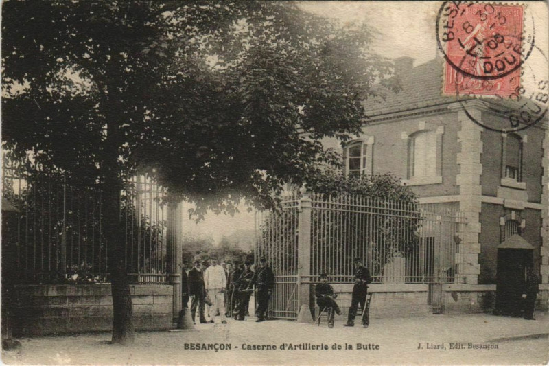 Carte postale ancienne Besancon Caserne d'Artillerie de la Butte France à Besançon