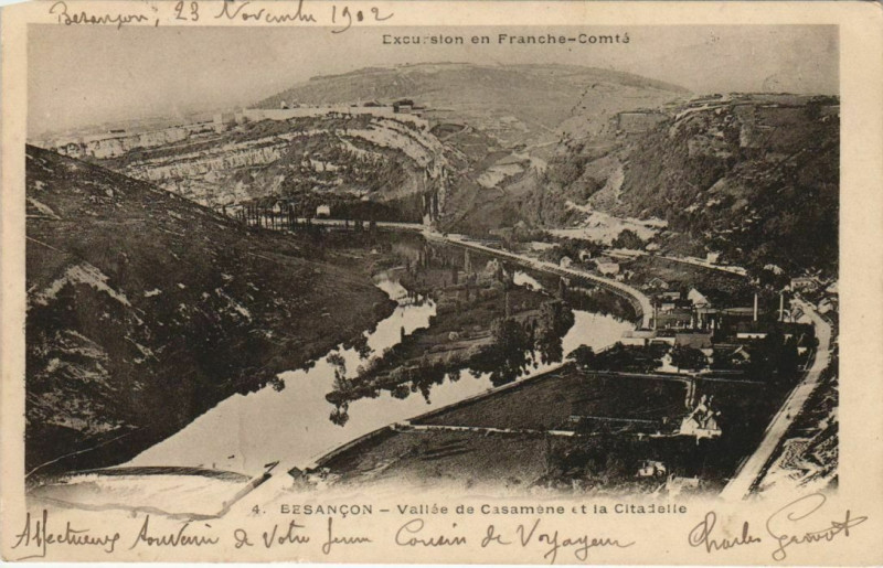 Carte postale ancienne Besancon Vallee de Casamene et la Citadelle France à Besançon