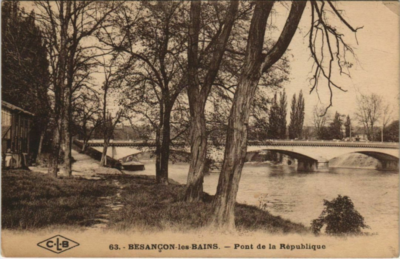 Carte postale ancienne Besancon Pont de la Republique France à Besançon