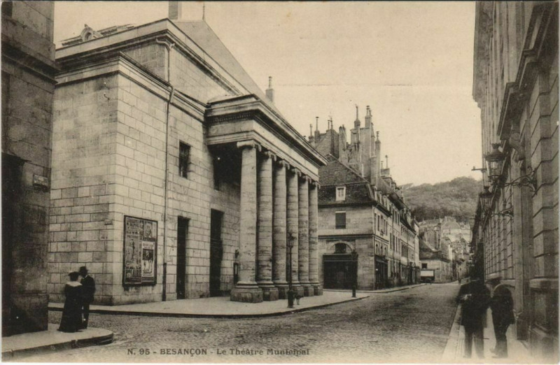 Carte postale ancienne Besancon Theatre Municipal France à Besançon