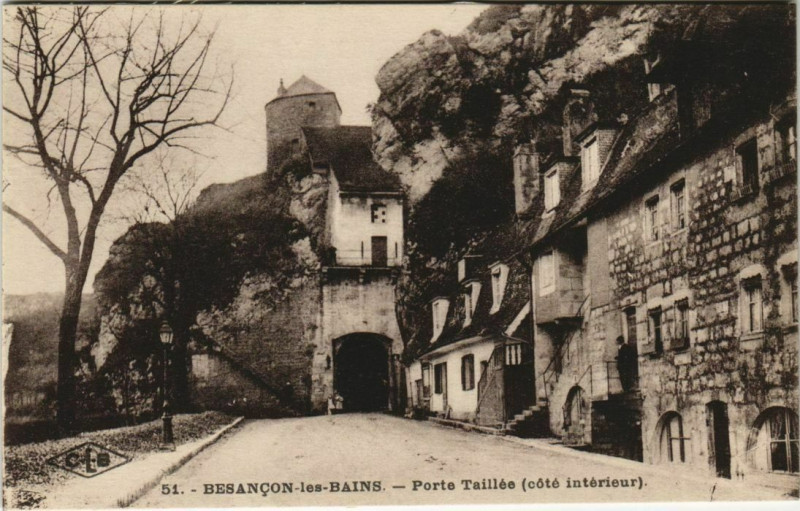 Carte postale ancienne Besancon Porte Taillee France à Besançon