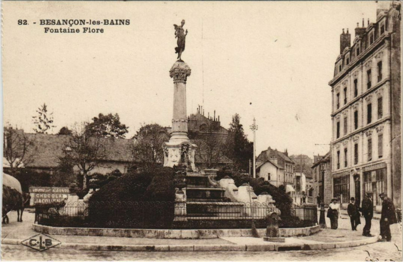 Carte postale ancienne Besancon Fontaine Flore France à Besançon