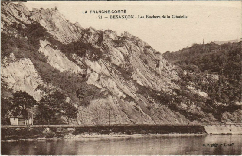 Carte postale ancienne Besancon Les Rochers de la Citadelle France à Besançon