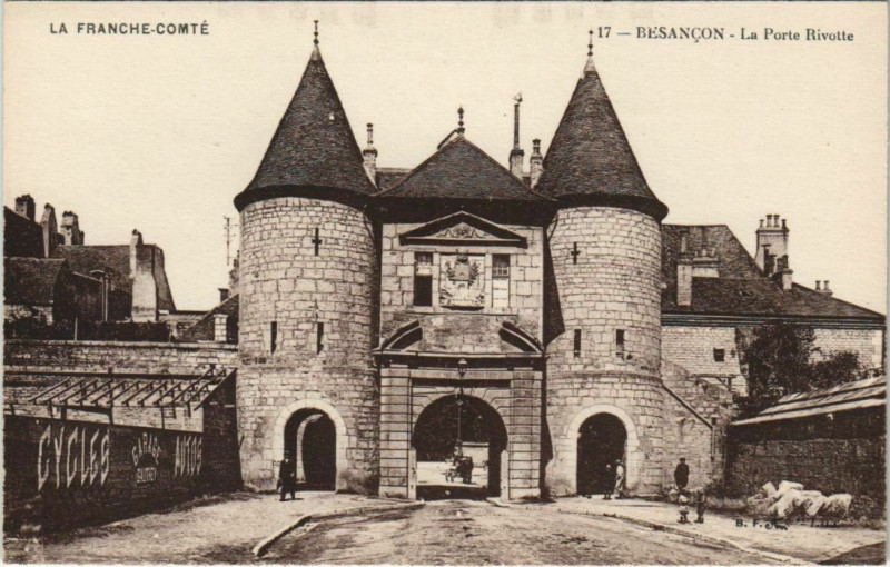 Carte postale ancienne Besancon La Porte Rivotte France à Besançon
