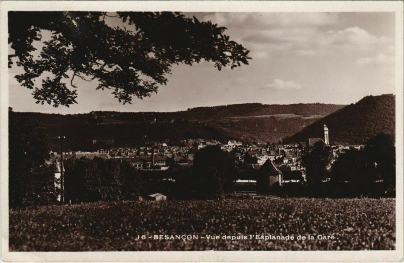 Carte postale ancienne Besancon vue depuis l'ESplanade de la Gare France à Besançon
