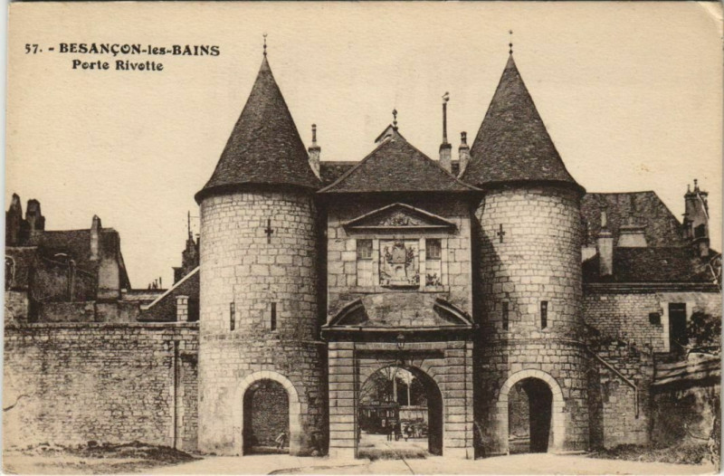Carte postale ancienne Besancon Porte Rivotte France à Besançon