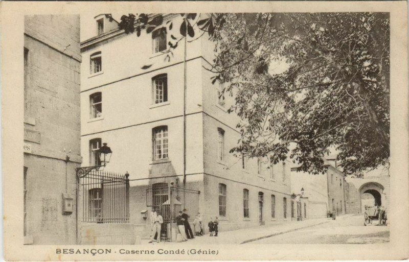 Carte postale ancienne Besancon Caserne Conde France à Besançon