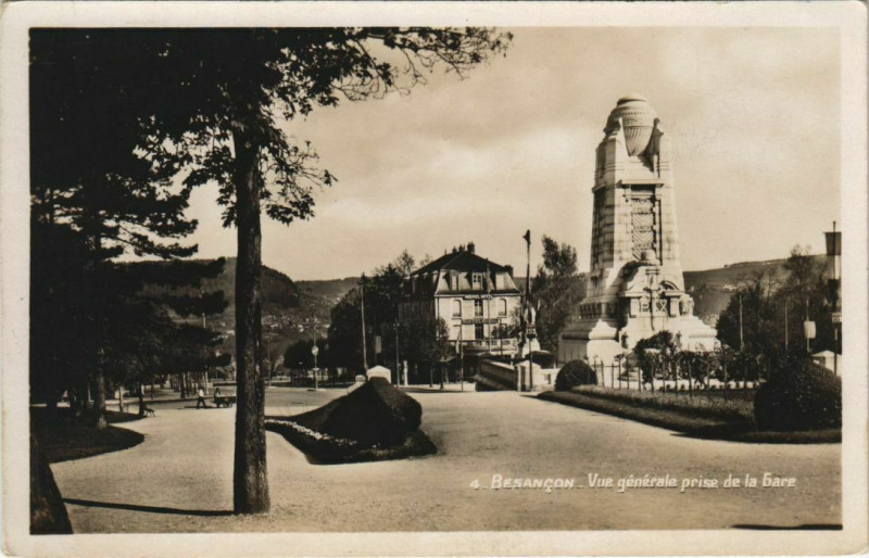 Carte postale ancienne Besancon vue generale pris de la Gare France à Besançon