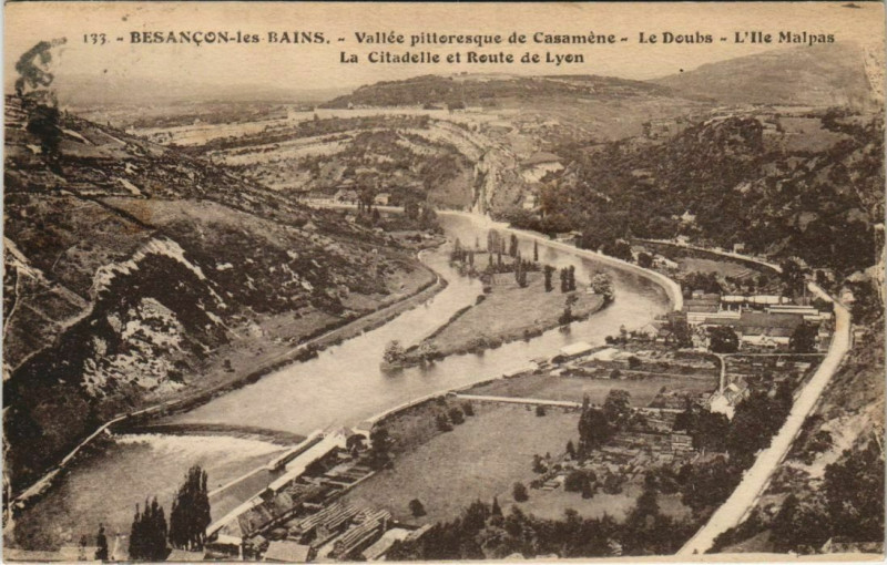 Carte postale ancienne Besancon Citadelle et Route de Lyon France à Besançon