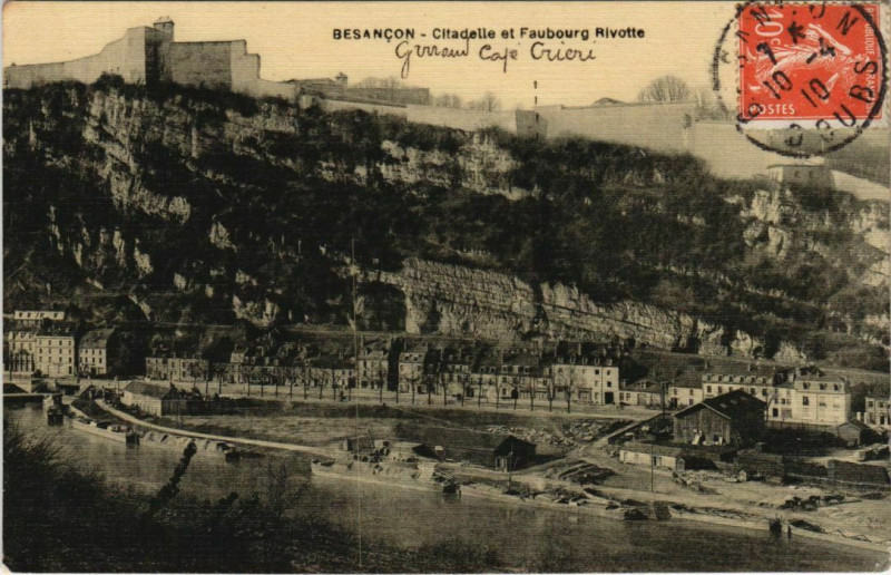 Carte postale ancienne Besancon Citadelle et Faubourg Rivotte France à Besançon