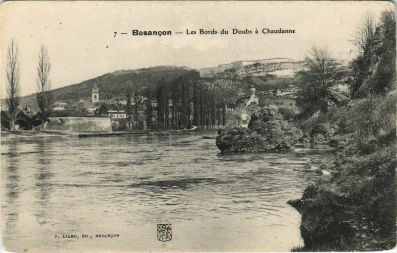 Carte postale ancienne Besancon Les Bords du Doubs a Chaudanne France à Besançon