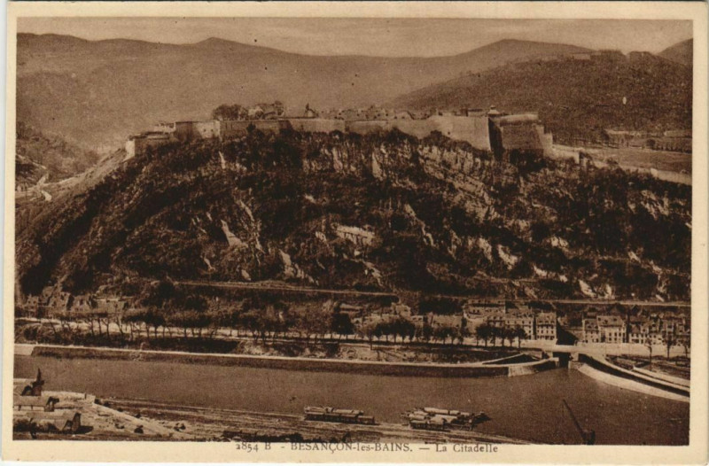 Carte postale ancienne Besancon La Citadelle France à Besançon