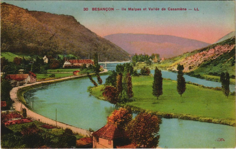 Carte postale ancienne Besancon Ile Malpas et Vallee de Casamene France à Besançon