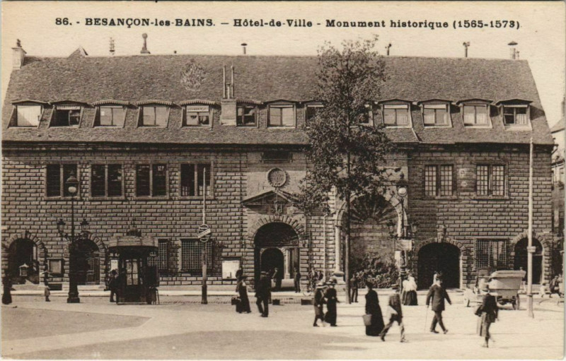 Carte postale ancienne Besancon Hotel de Ville ,Monument Historique France à Besançon