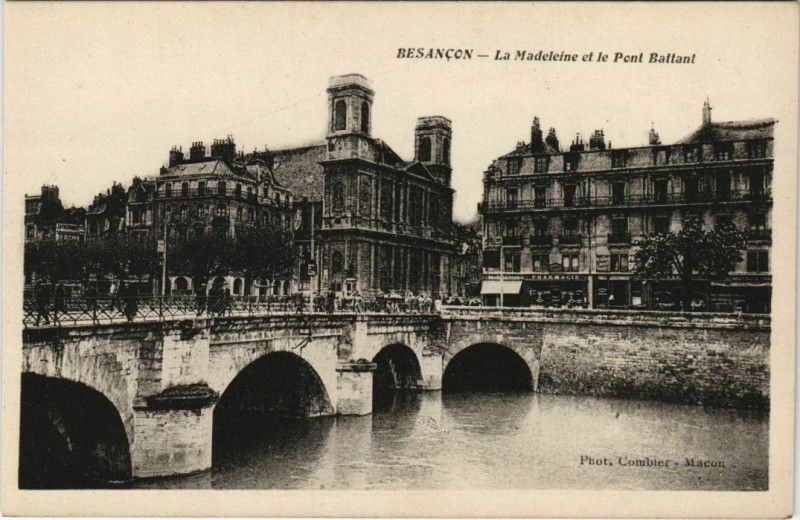 Carte postale ancienne Besancon La Madeleine et Pont de Battant France à Besançon
