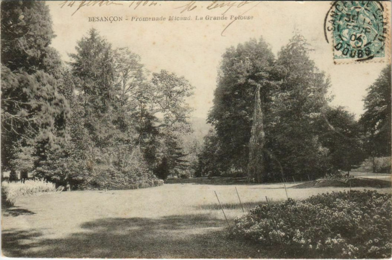 Carte postale ancienne Besancon Promenade Micaud ,La Grande Pelouse France à Besançon