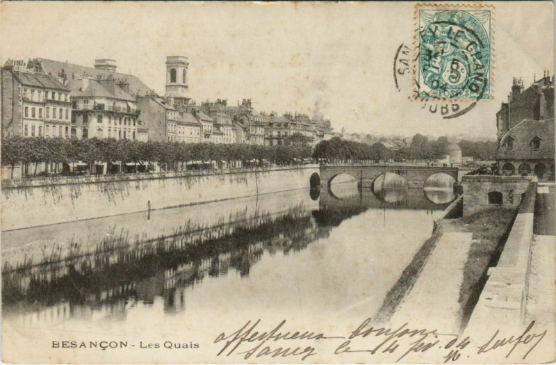 Carte postale ancienne Besancon Les Quais France à Besançon