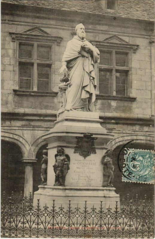Carte postale ancienne Besancon Statue du Cardinal de Granvelle France à Besançon