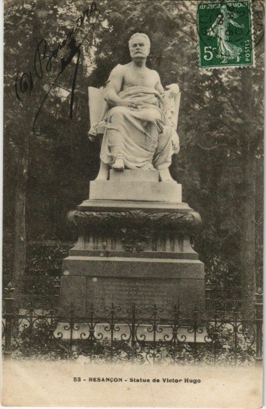 Carte postale ancienne Besancon Statue de Victor Hugo France à Besançon