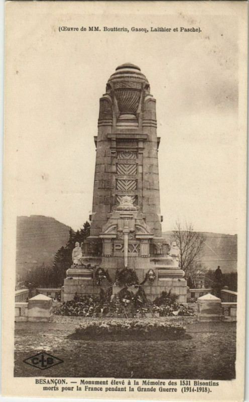 Carte postale ancienne Besancon Monument eleve a la Memoire des 1531 France à Besançon