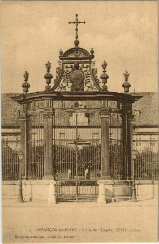 Carte postale ancienne Besancon Grille de l'Hopital France à Besançon