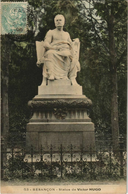 Carte postale ancienne Besancon Statue de Victor Hugo France à Besançon