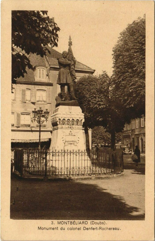 Carte postale ancienne Montbeliard - Monument du colonel Denfert-Rochereau à Montbéliard
