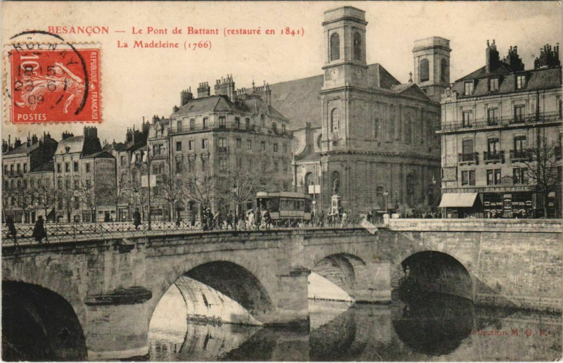 Carte postale ancienne Besancon - Le Pont du Battant La Madeleine à Besançon