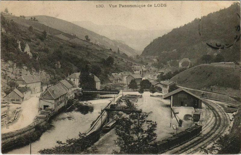 Carte postale ancienne Lods - Vue panoramique à Lods