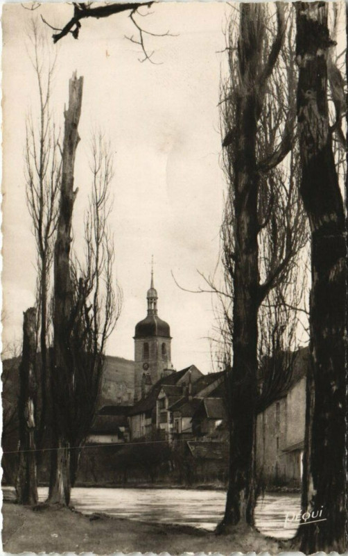 Carte postale ancienne Ornans - Les bords de la Loue à Ornans